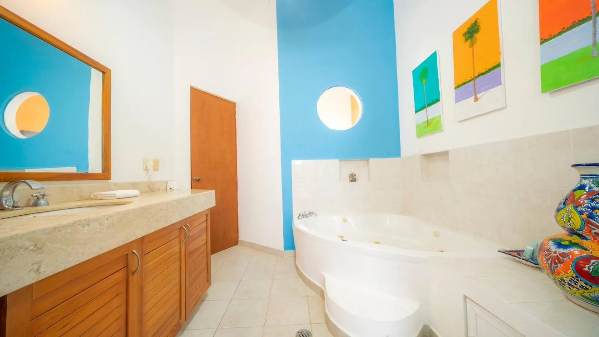 3 Bedroom Condo With Pool - Playacar Phase II - At Quintas Pakal Complex 21 Playa del Carmen 0*,  Mexique