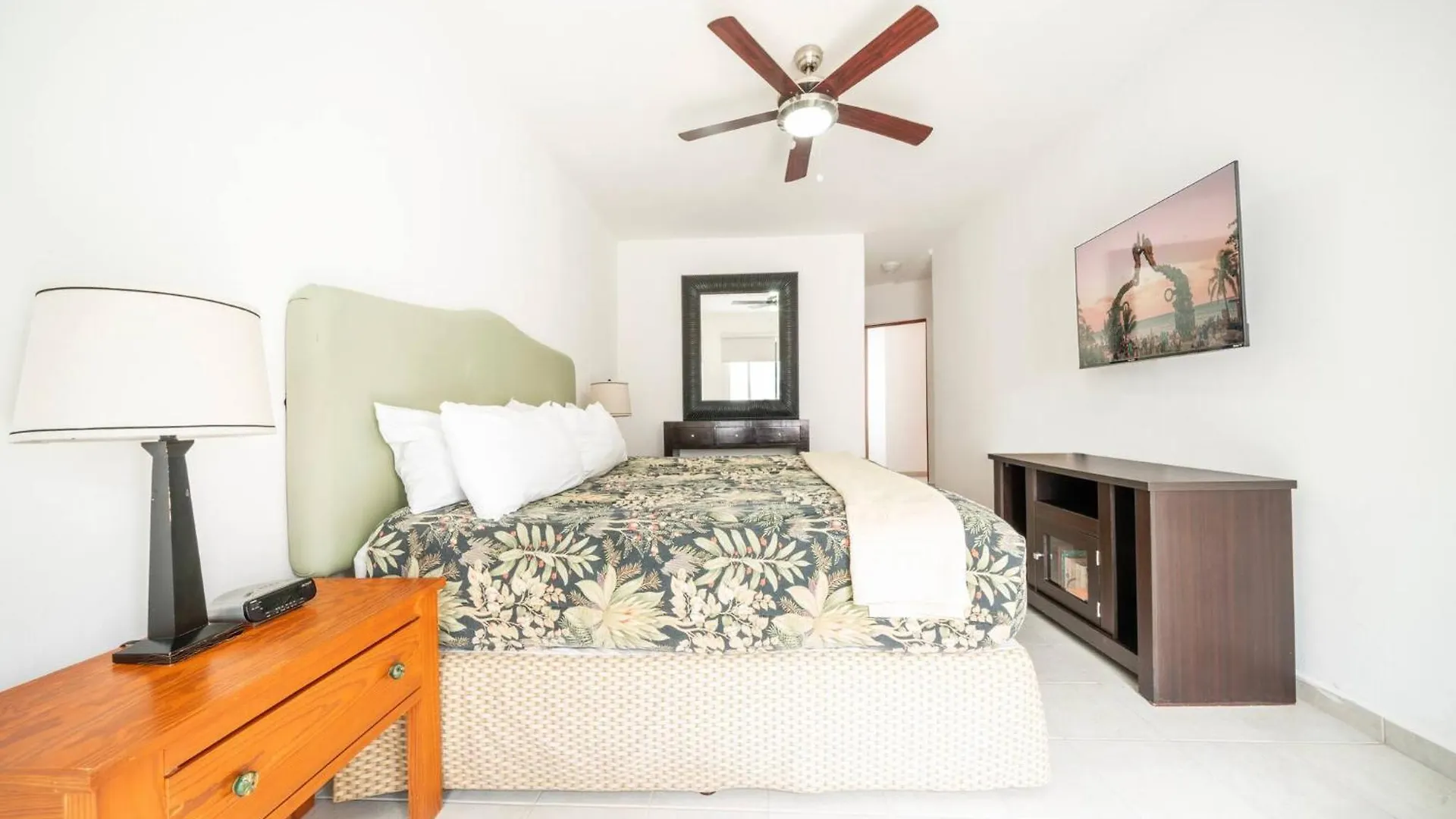 3 Bedroom Condo With Pool - Playacar Phase II - At Quintas Pakal Complex 21 Playa del Carmen 0*,  Mexiko